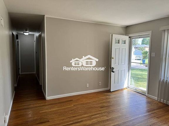 4th image of 10801 Edgecliffe Dr