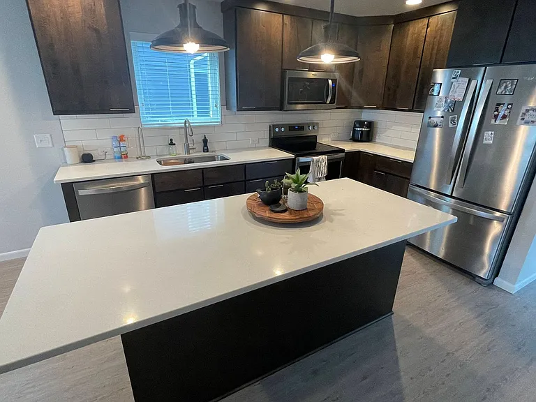 2748 Spark St — Photo 32