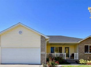 7921 Upton Grey Ln, Lincoln, NE 68516