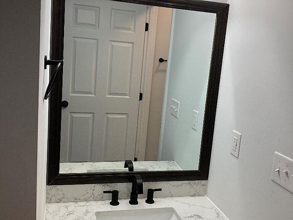 5th image of 165 Barren River Dr APT 2