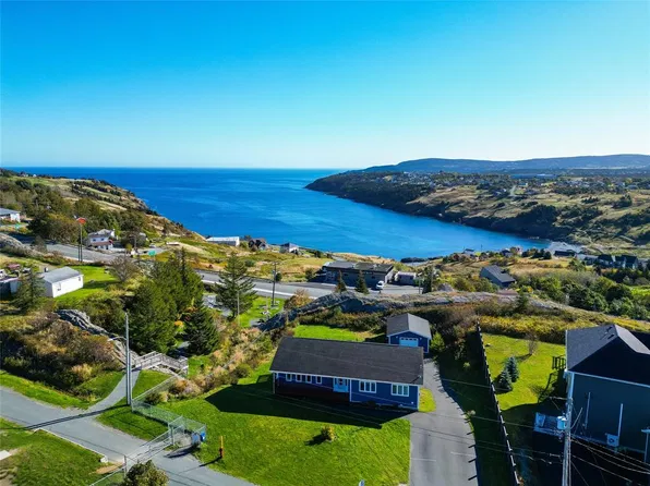 16 SHEA'S Lane, Torbay, NL A1K1J7