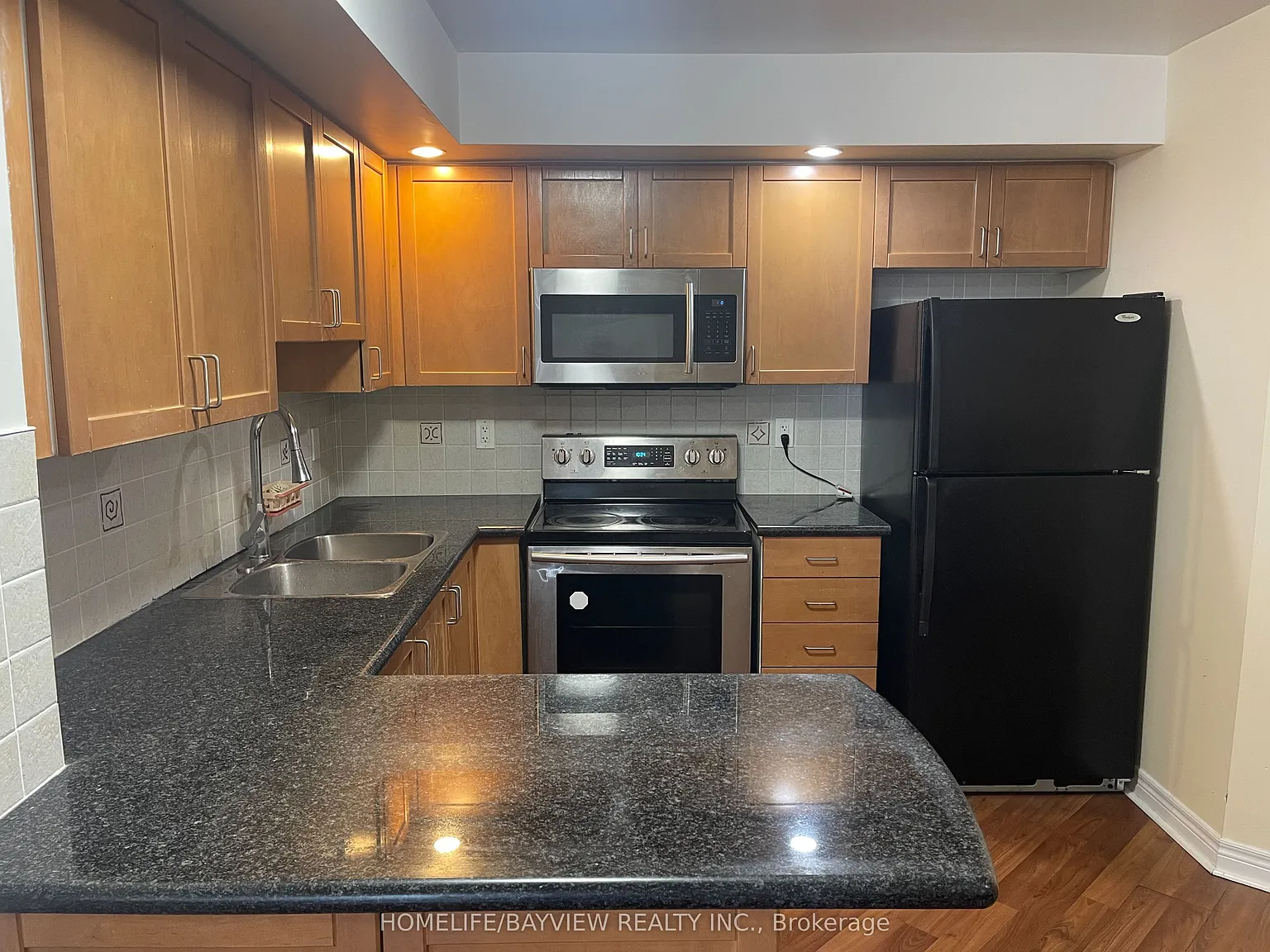 3 bed, $3,000 — Photo 4