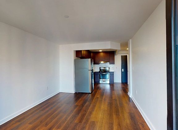 5th image of 874 Willoughby Ave #805