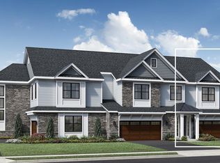 25 Murfield Ln, River Vale, NJ 07675