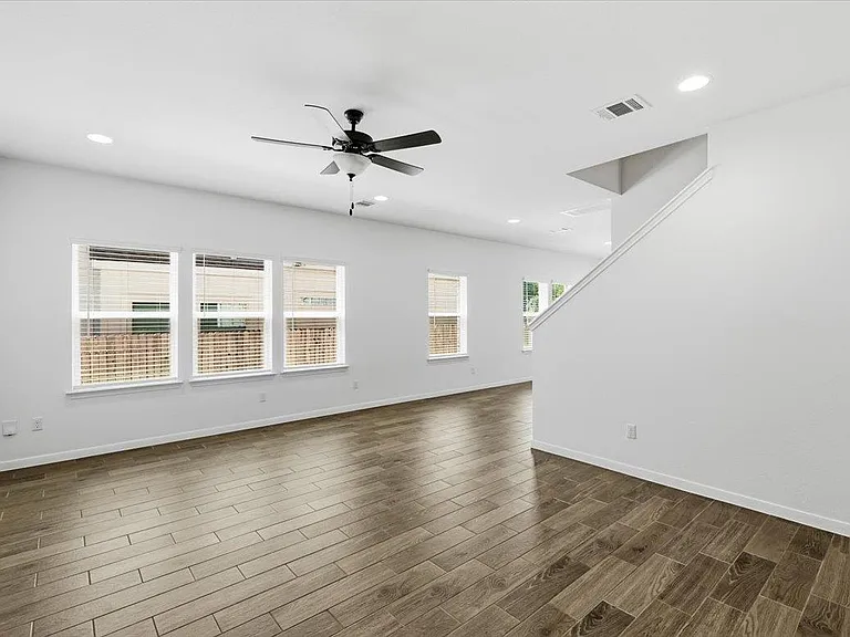 6407 Principale Dr — Photo 6