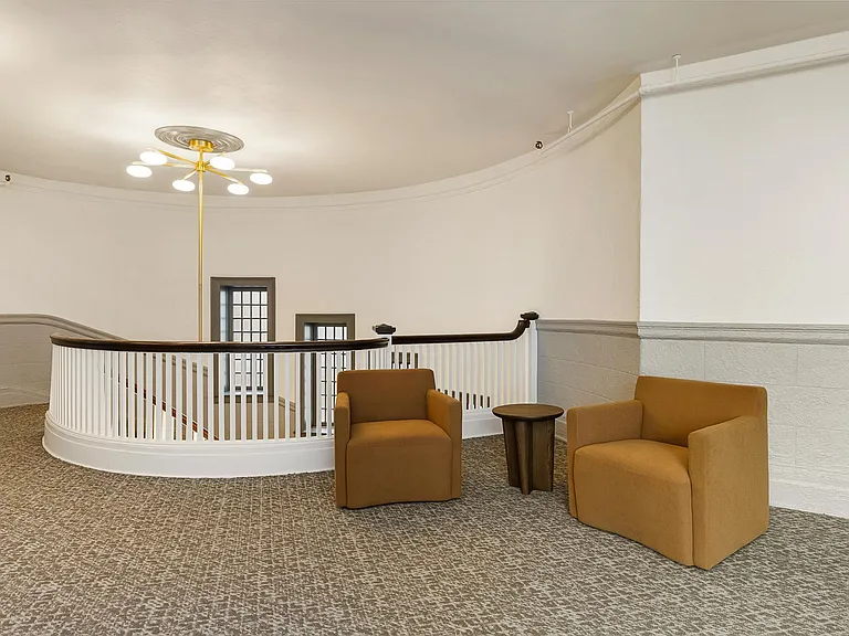 The New Carroll Apartments — Photo 8