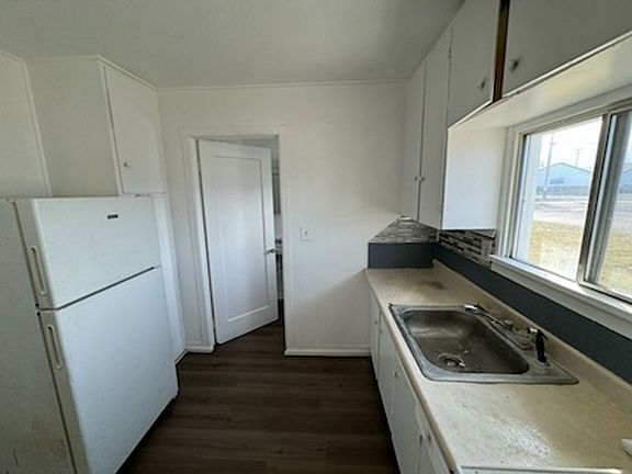 4th image of 1056 W Marina Dr #15