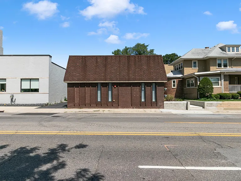 Avenue Eleven Apartments — Photo 34