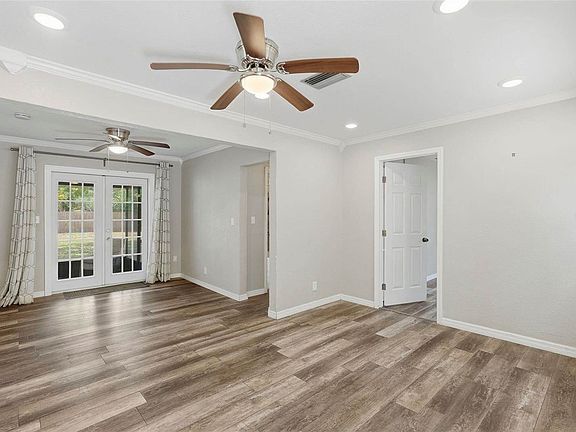 4th image of 5124 19th St N