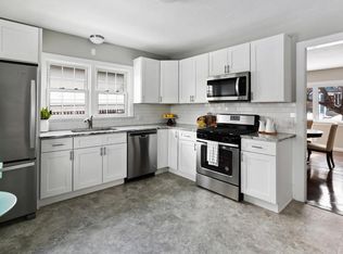 16 Wing St, Springfield, MA 01151