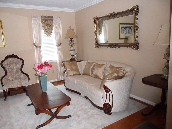 4th image of 2802 Hardin Dr