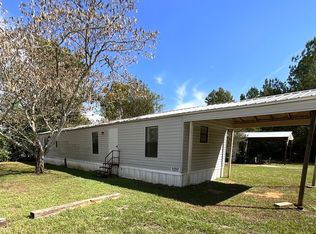 5152 Hudson Dr, Marianna, FL 32446