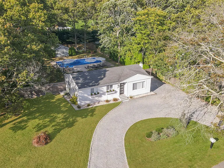 138 W Tiana Rd — Photo 18