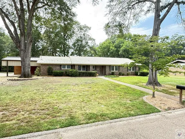 2221 Franklin Dr, Texarkana, AR 71854
