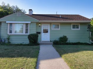 2316 Maple Grove Ave, Racine, WI 53404