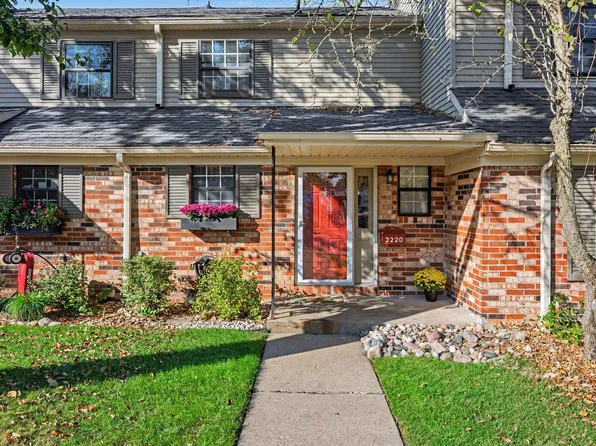 3220 Greenleaf Blvd, Kalamazoo, MI 49008