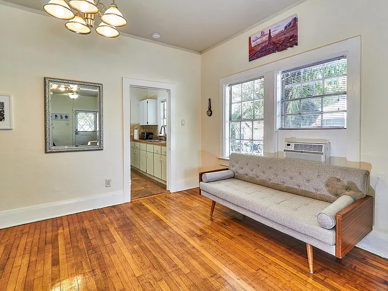 506 N Bradford Ave — Photo 7