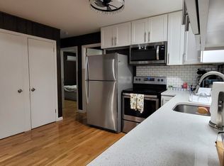 125 Edinburgh Rd, Bushkill, PA 18324