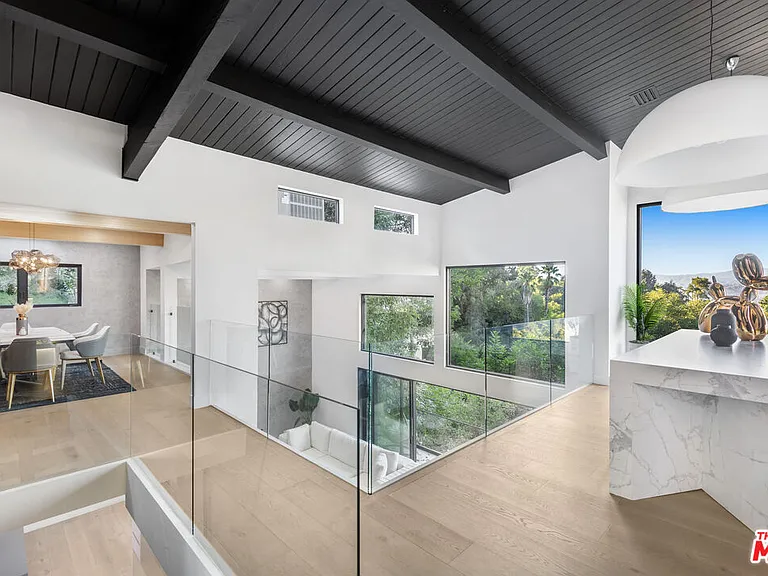 7317 Caverna Dr — Photo 16