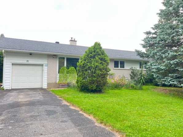 31 Gary Ave, Ottawa, ON K2G 3L2