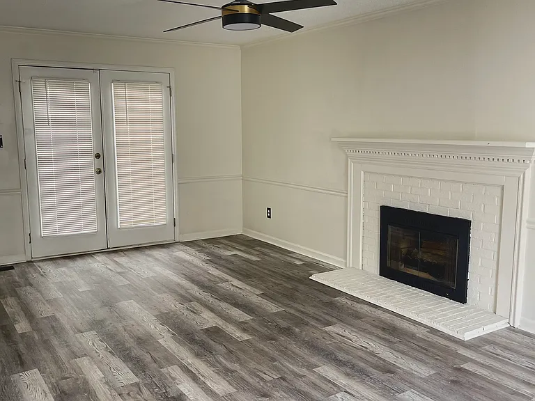 4312 Whisperwood Dr — Photo 4
