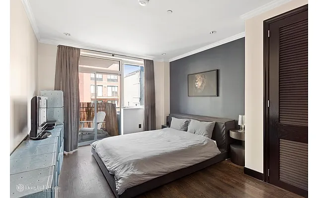 Rented by Douglas Elliman | media 29