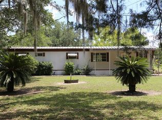 305 Saint Johns Ave, Satsuma, FL 32189