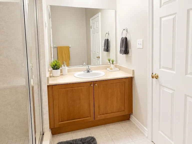 9421 Jane St #223 — Photo 10