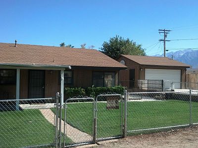 Front looking towards the garage