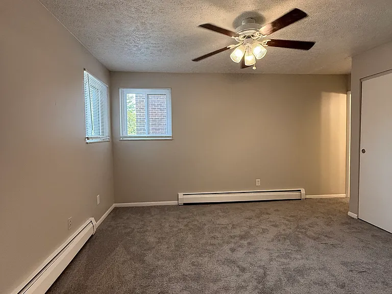 6400 Cheviot Rd #13 — Photo 10