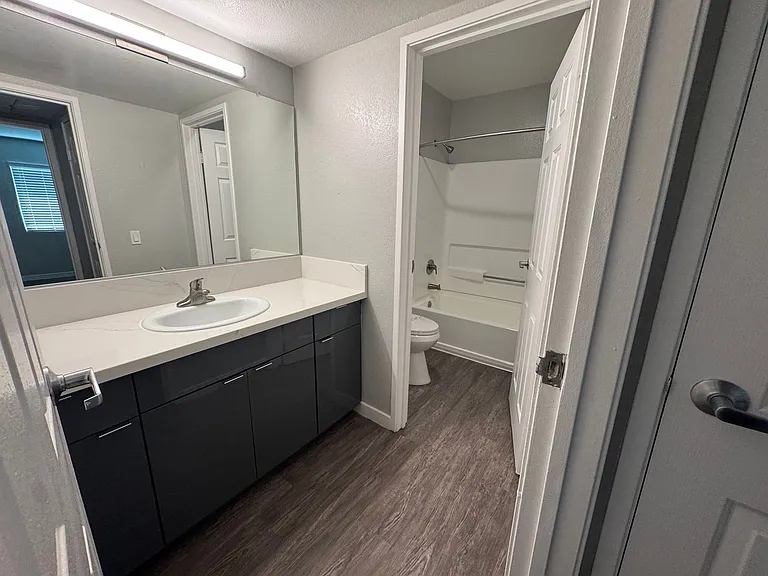 Corona Pointe Resort — Photo 199