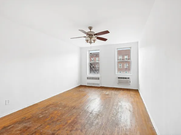 400 East 17th Street 608 image 2 of 11