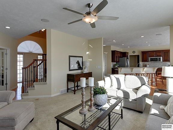 3rd image of 5619 N 160th Ave