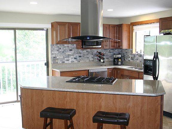 2nd image of 10416 8th Pl SE