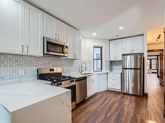 5th image of 2516 North Washtenaw #1