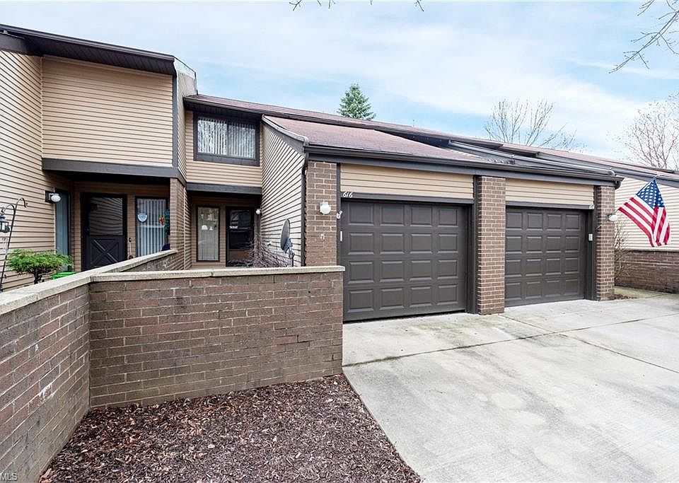 1st image of 616 Dade Ln #295