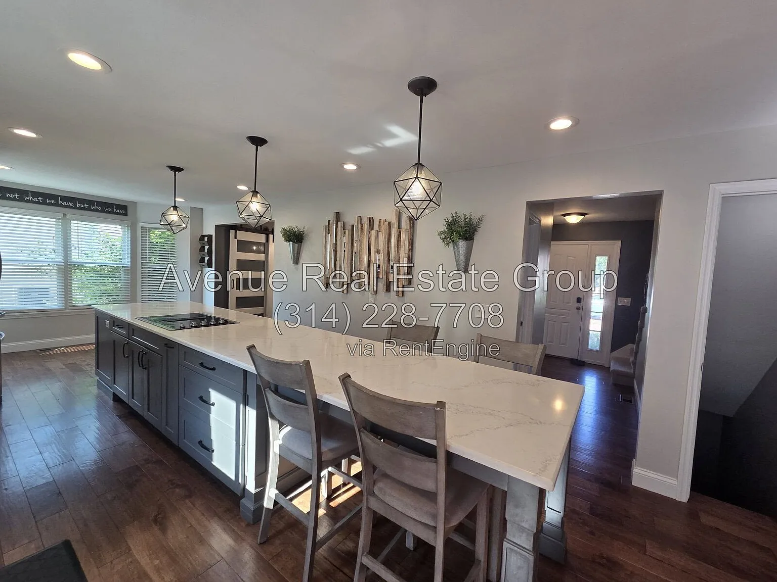 4 bed, 2.5 bath, 1852 sqft, $2,995 — Photo 3