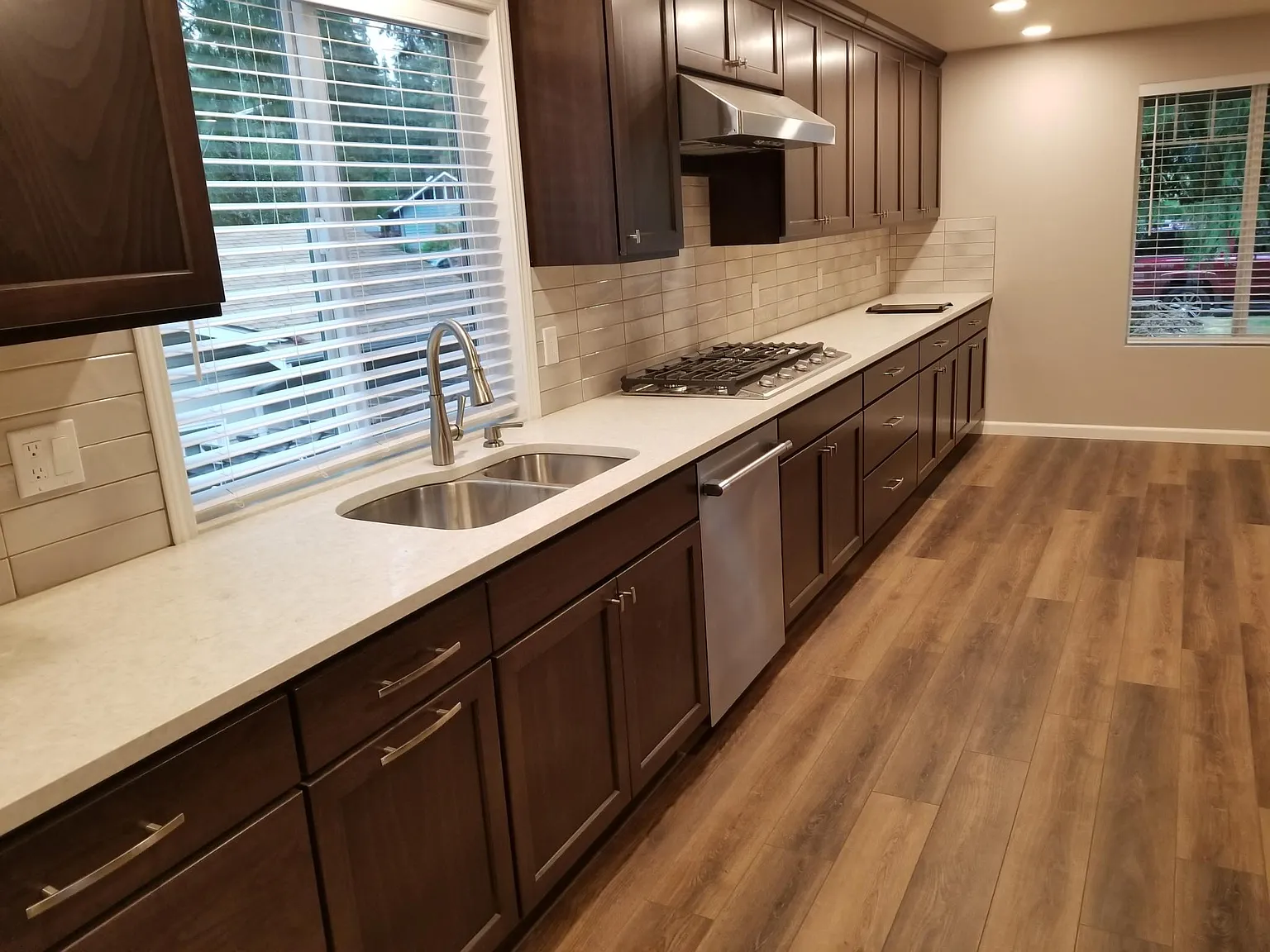 5 bed, 3000 sqft, $5,200 — Photo 3
