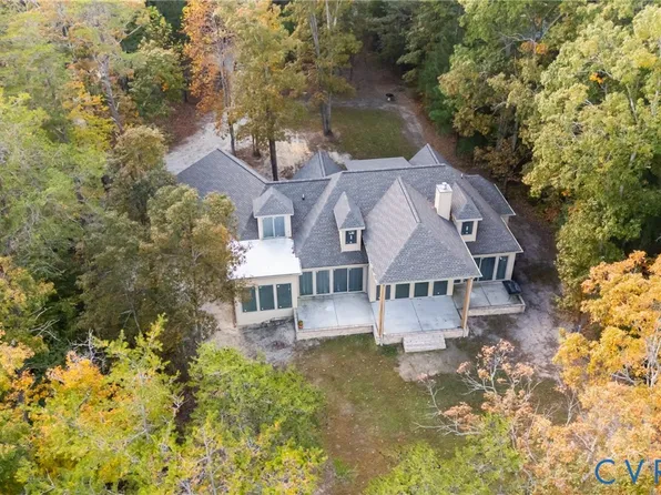 12403 Elizabeth Curtis Ln, Gloucester, VA 23061