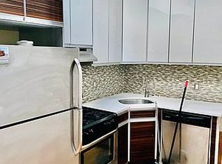 205 Menahan St #2A, Brooklyn, NY 11237
