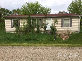 108 N Olive St, Bath, IL 62617