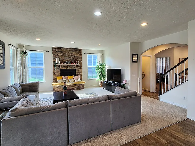 7014 Emerald Bay Ave NW — Photo 8