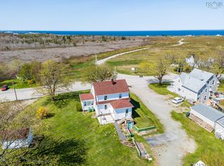 8882 Highway 1, Meteghan River, NS B0W 2L0