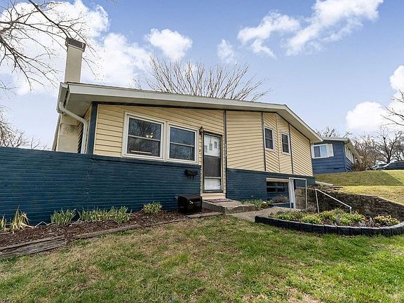 3rd image of 5613 N Euclid Ave