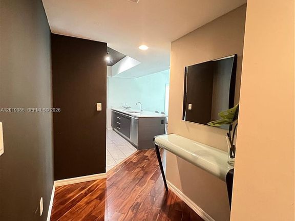 4th image of 55 SE 6th St APT 3305