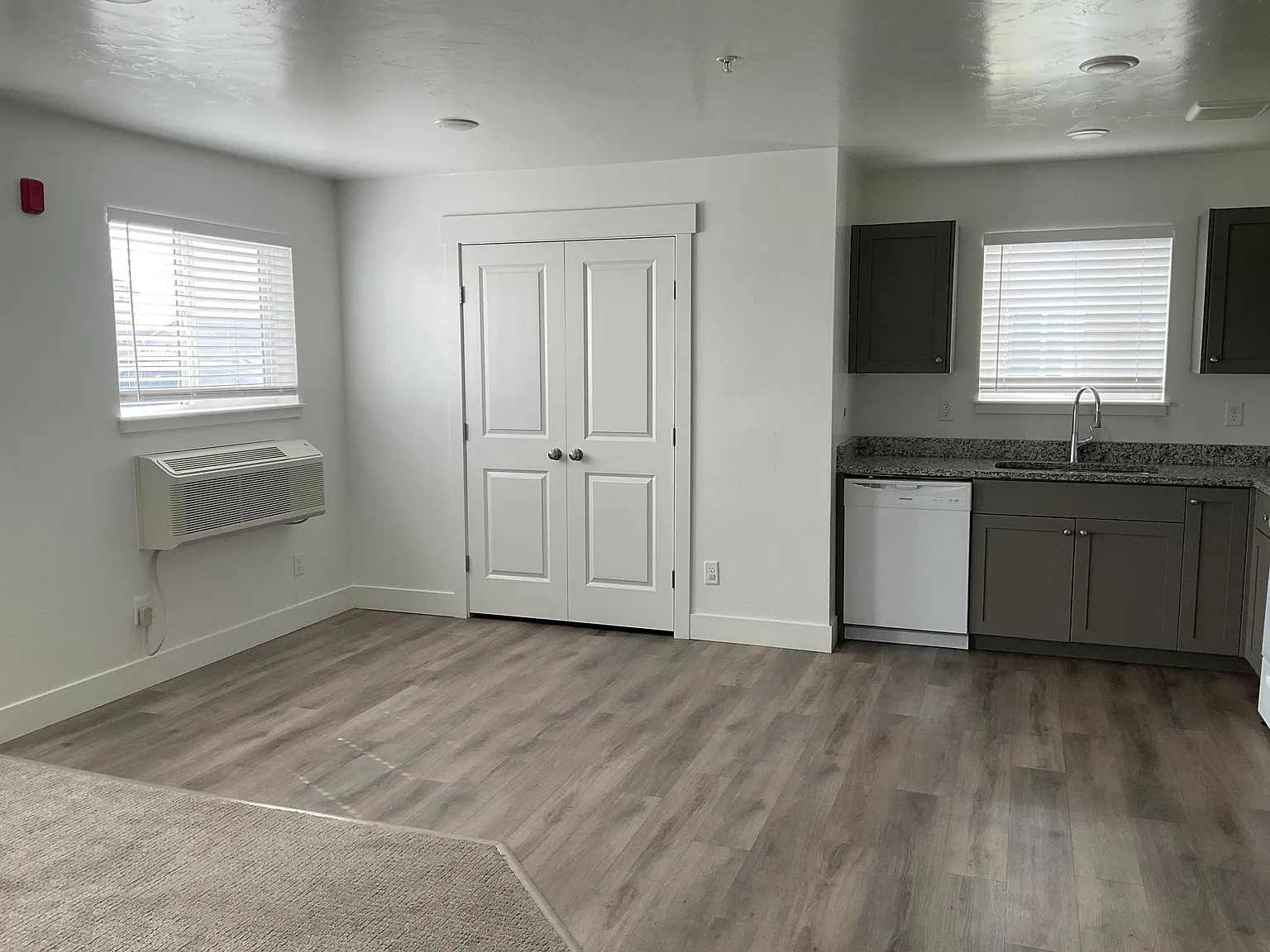 3 bed, 1.5 bath, 1175 sqft, $1,295 — Photo 4