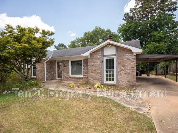 7664 Northfield Dr, Columbus, GA 31909