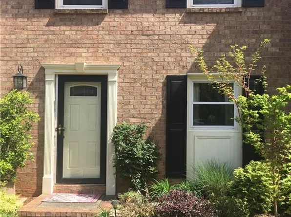 1757 Twin Brooks Dr, Marietta, GA 30067