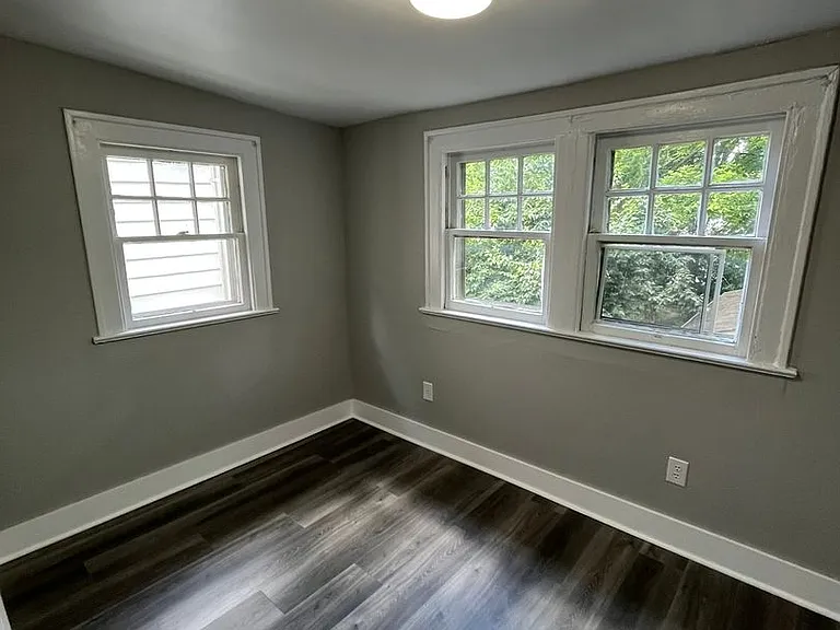 11 E Kelso Rd — Photo 27