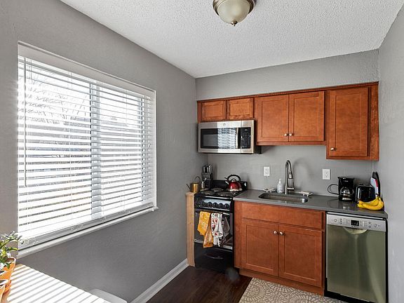 3rd image of 5371 Arsenal St APT 206